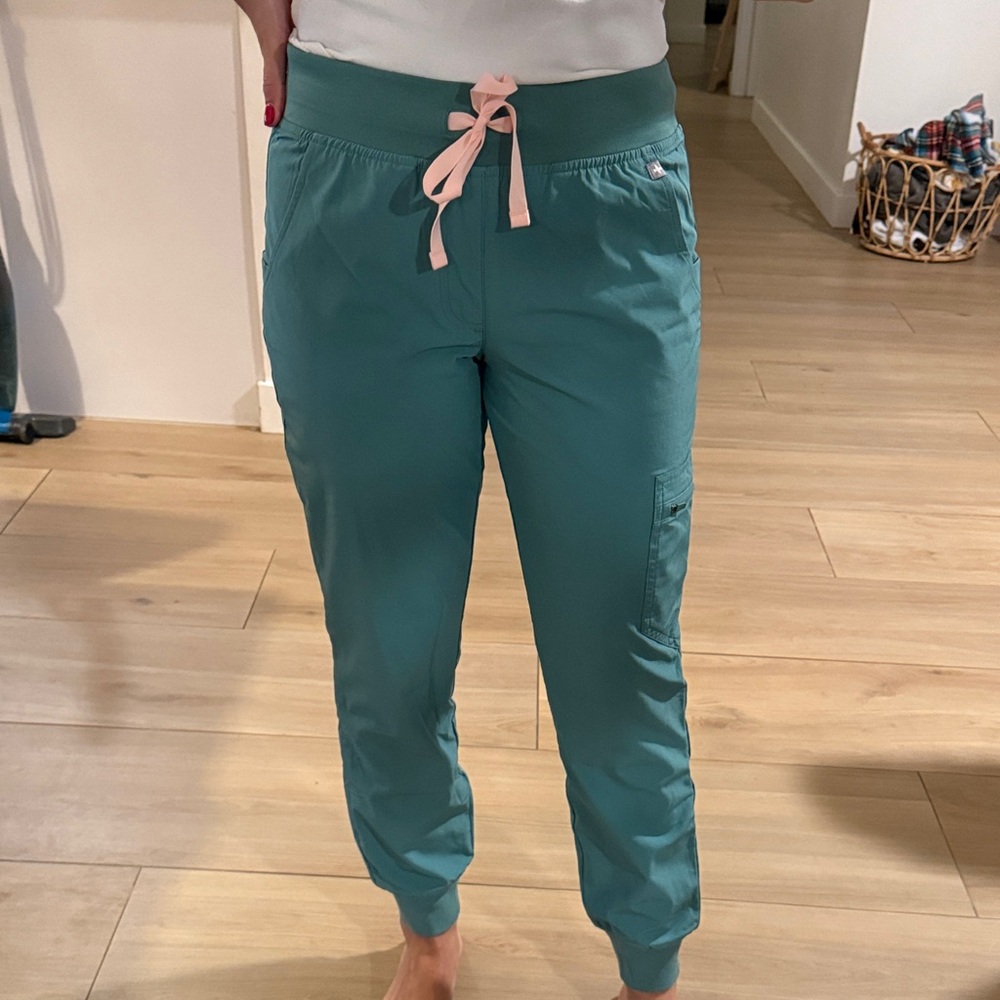 FIGS Joggers